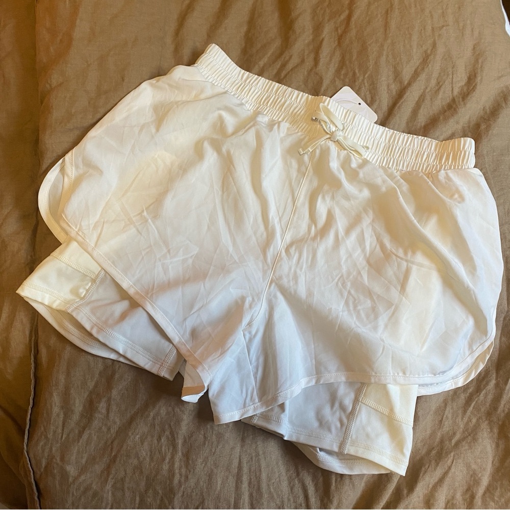 Fabletics Sloan Run Shorts M NWT
